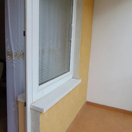 Apartamento Mieszkanie Jarocka 4 *